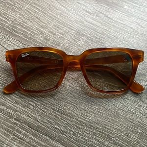 Rayban Sunglasses RB 4323 brand new lenses